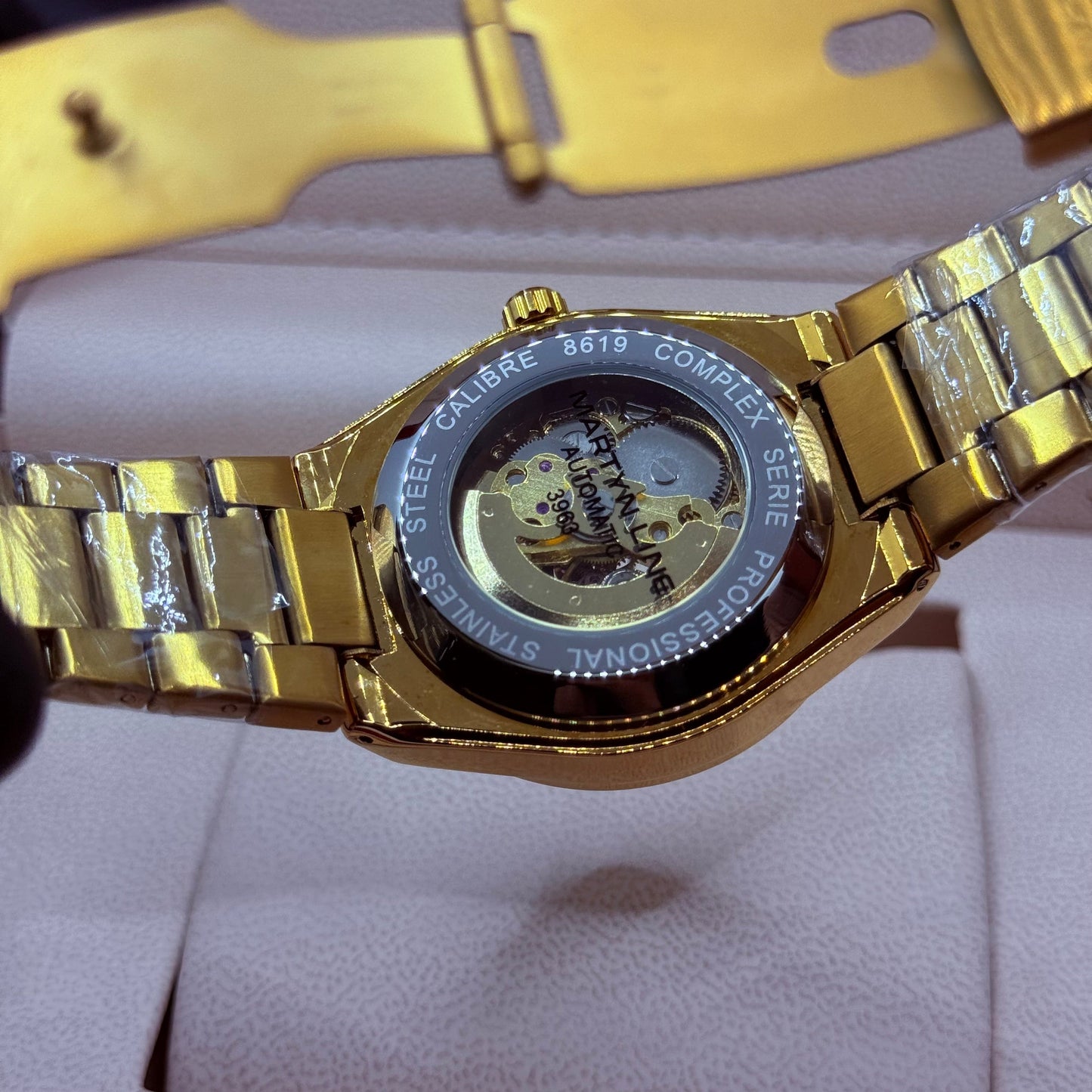 Automatic skeleton dial with golden chain