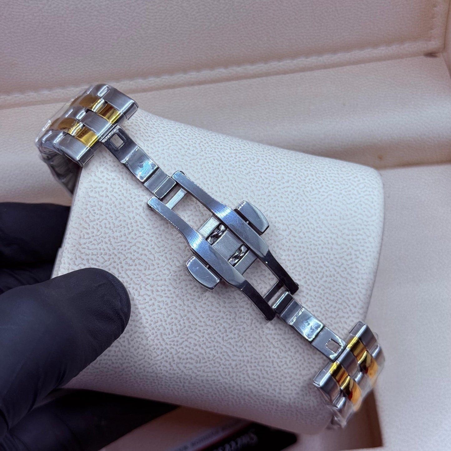 Dual time watch truetone with blue dial