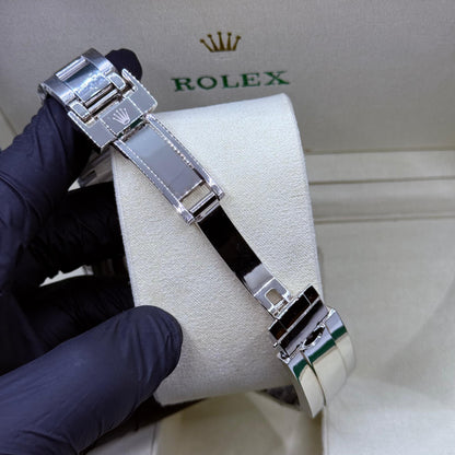 Rolex Submariner blue  rotating dial with master lock