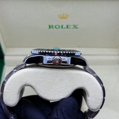 Rolex Submariner blue  rotating dial with master lock