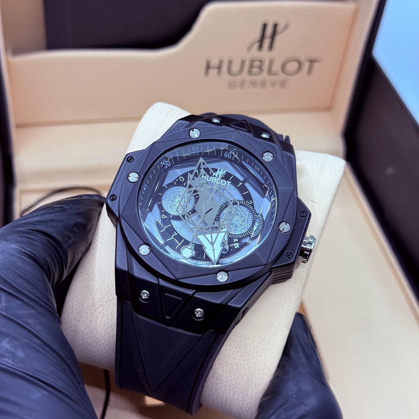 Hublot Mafia diamond cut full black